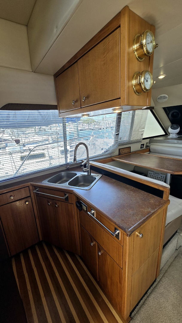 Bayliner-4087 CPMY 1999-Gallivanting Norfolk-Virginia-United States-Main Cabin Galley Forward-6048200 | Thumbnail