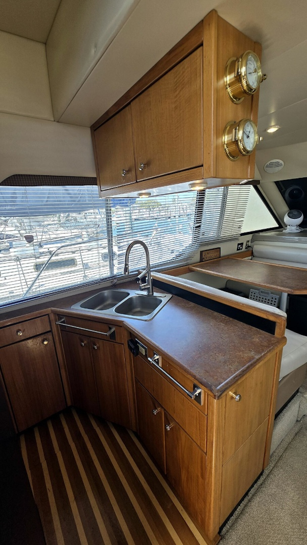 Bayliner-4087 CPMY 1999-Gallivanting Norfolk-Virginia-United States-Main Cabin Galley Forward-6048200