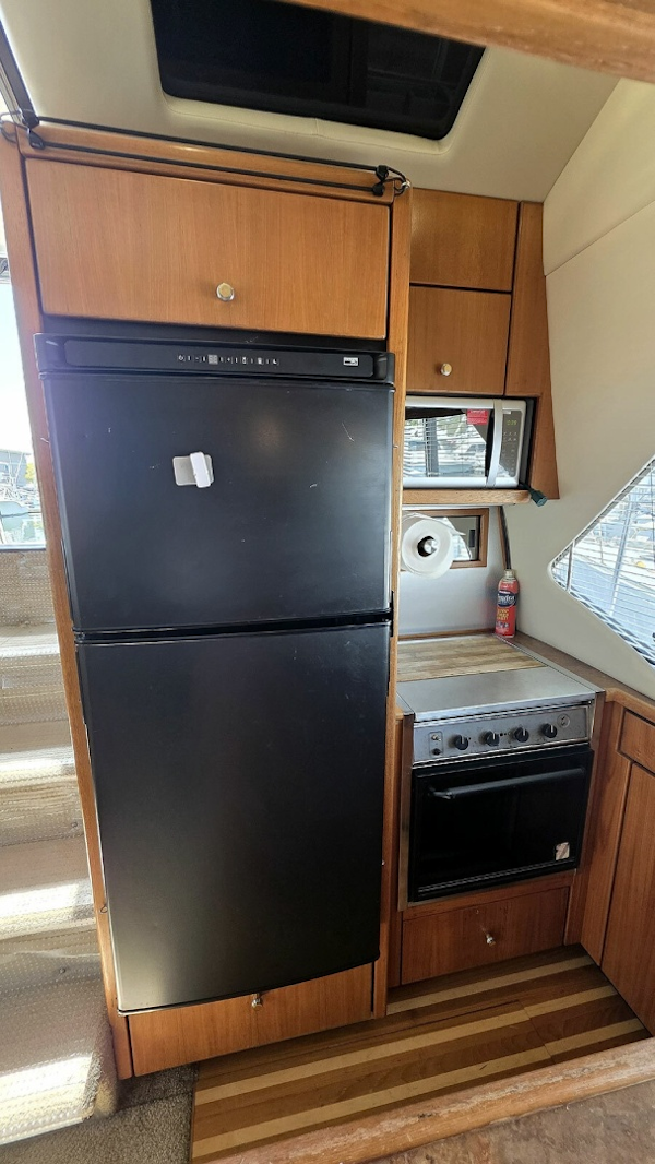 Bayliner-4087 CPMY 1999-Gallivanting Norfolk-Virginia-United States-Main Cabin Galley Aft-6048198