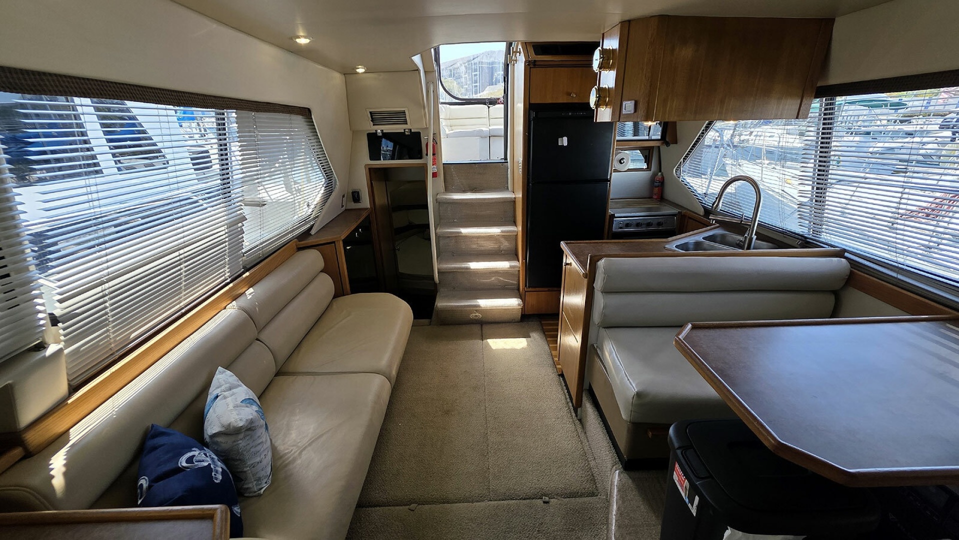 Bayliner-4087 CPMY 1999-Gallivanting Norfolk-Virginia-United States-Main Cabin Aft-6048202 | Thumbnail
