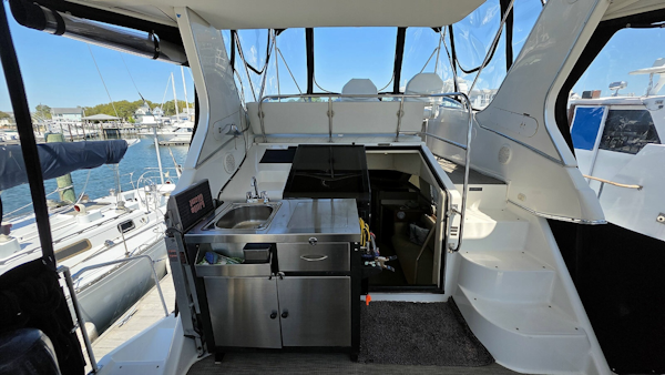 Bayliner-4087 CPMY 1999-Gallivanting Norfolk-Virginia-United States-Sundeck Forward-6048190