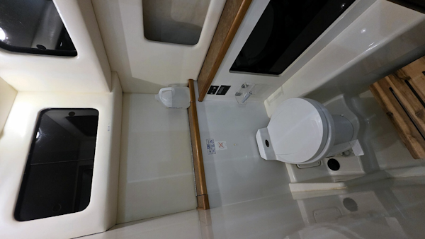 Bayliner-4087 CPMY 1999-Gallivanting Norfolk-Virginia-United States-Master Head Toilet-6048216