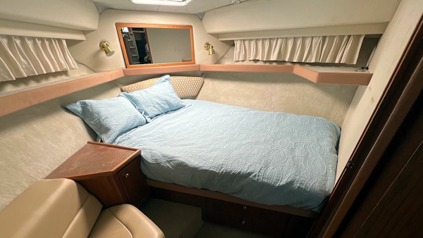 Bayliner-4087 CPMY 1999-Gallivanting Norfolk-Virginia-United States-Forward Guest Stateroom Starboard Forward-6256606