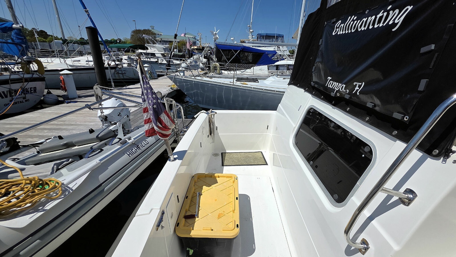 Bayliner-4087 CPMY 1999-Gallivanting Norfolk-Virginia-United States-Cockpit Port-6048188 | Thumbnail