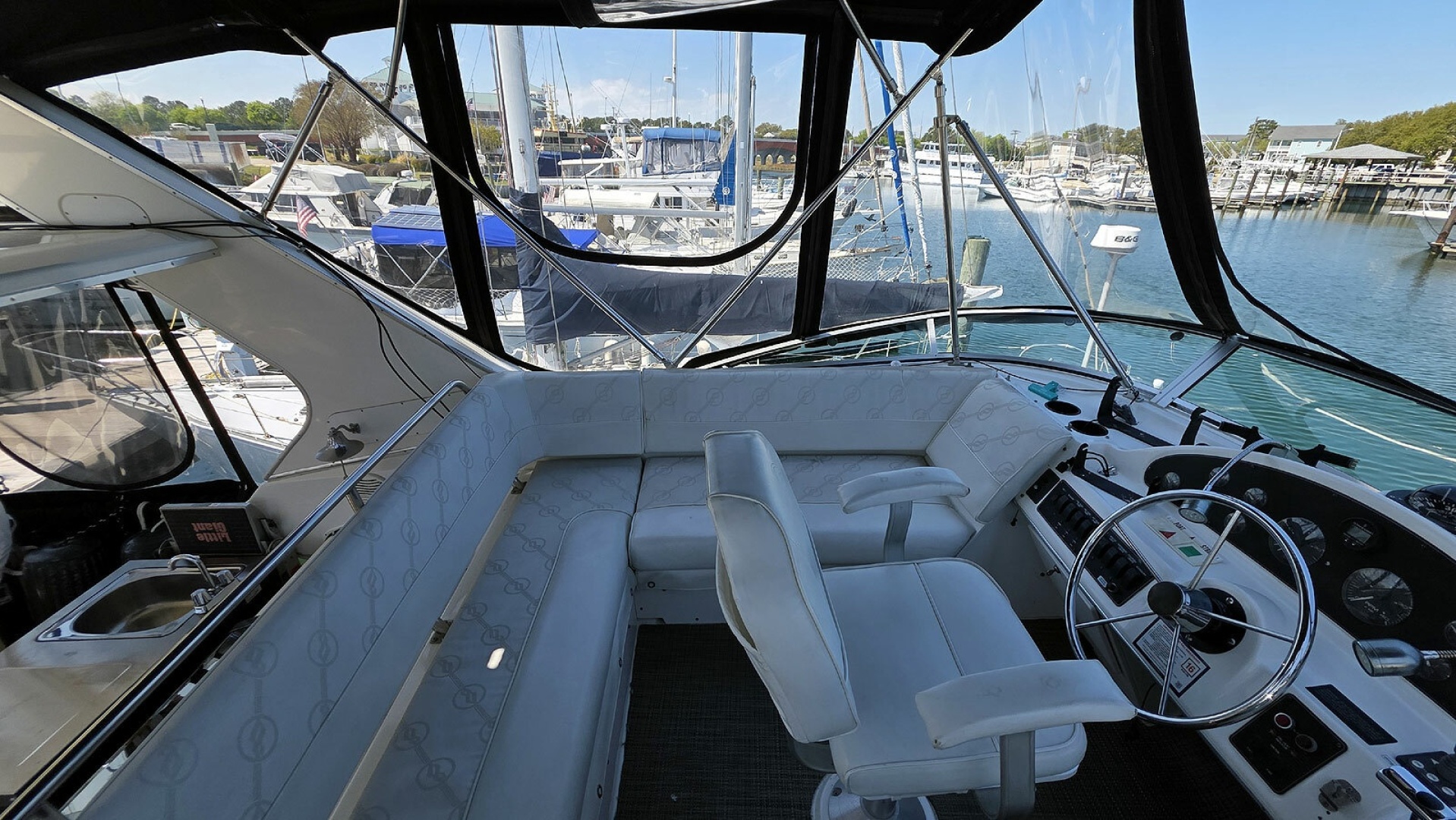Bayliner-4087 CPMY 1999-Gallivanting Norfolk-Virginia-United States-Flybridge Port-6048220 | Thumbnail