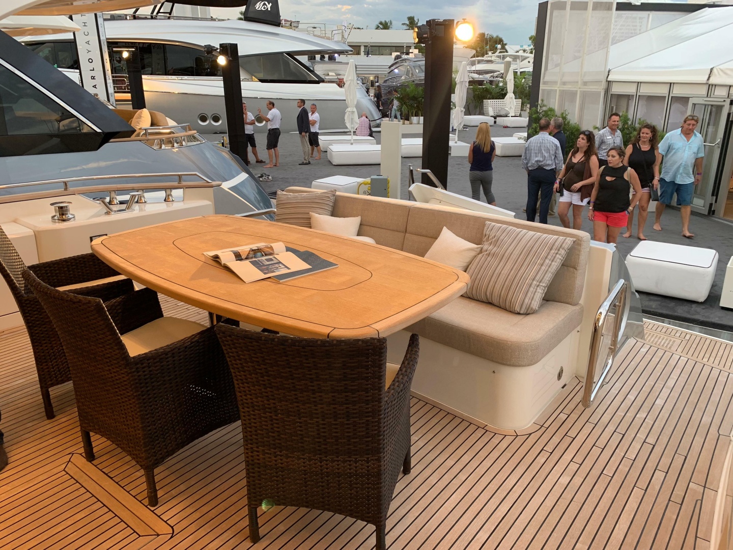 Monte Carlo Yachts-MCY 65 2018-Remedy Fort Lauderdale-Florida-United States-6048081 | Thumbnail
