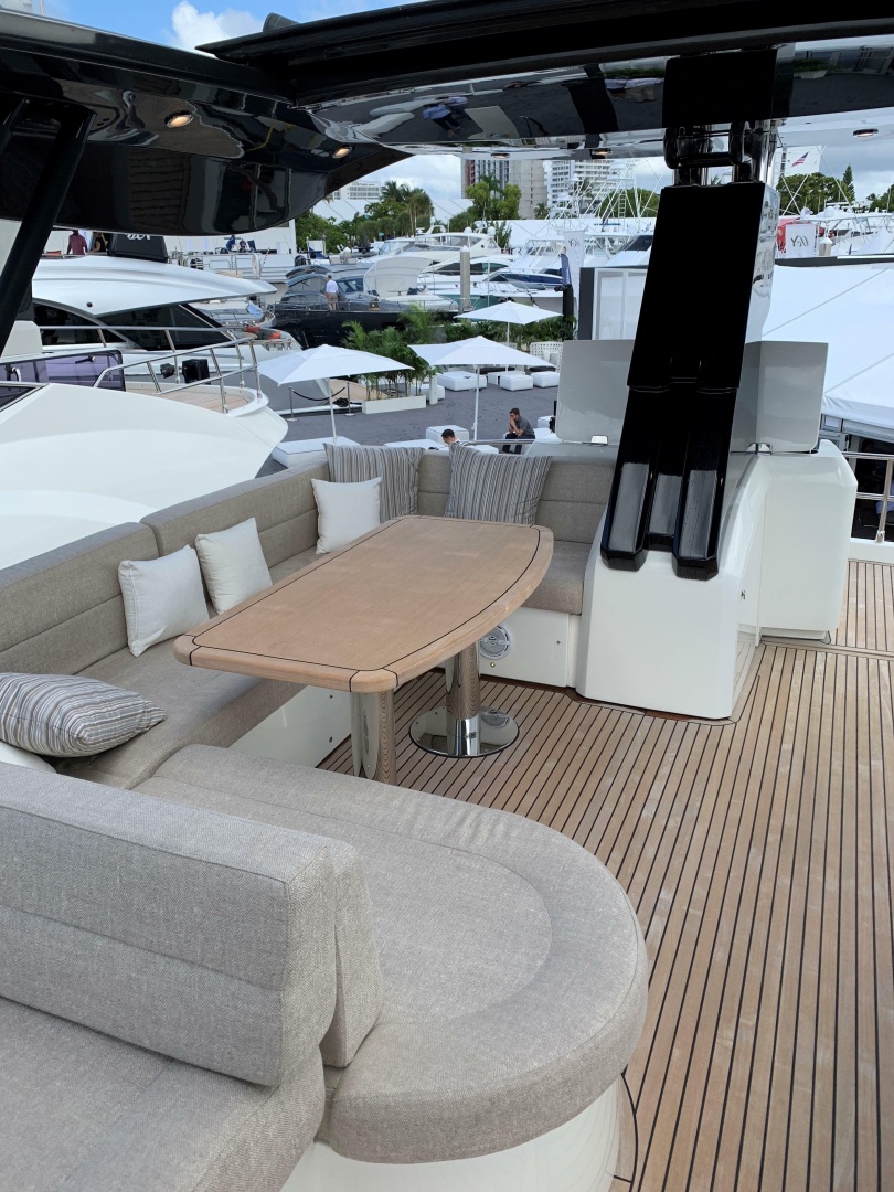 Monte Carlo Yachts-MCY 65 2018-Remedy Fort Lauderdale-Florida-United States-6048086 | Thumbnail