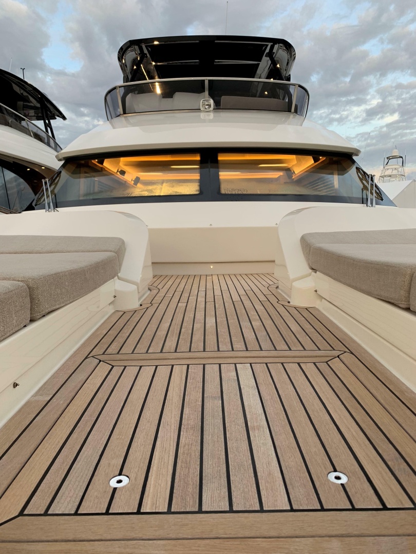 Monte Carlo Yachts-MCY 65 2018-Remedy Fort Lauderdale-Florida-United States-6048137 | Thumbnail