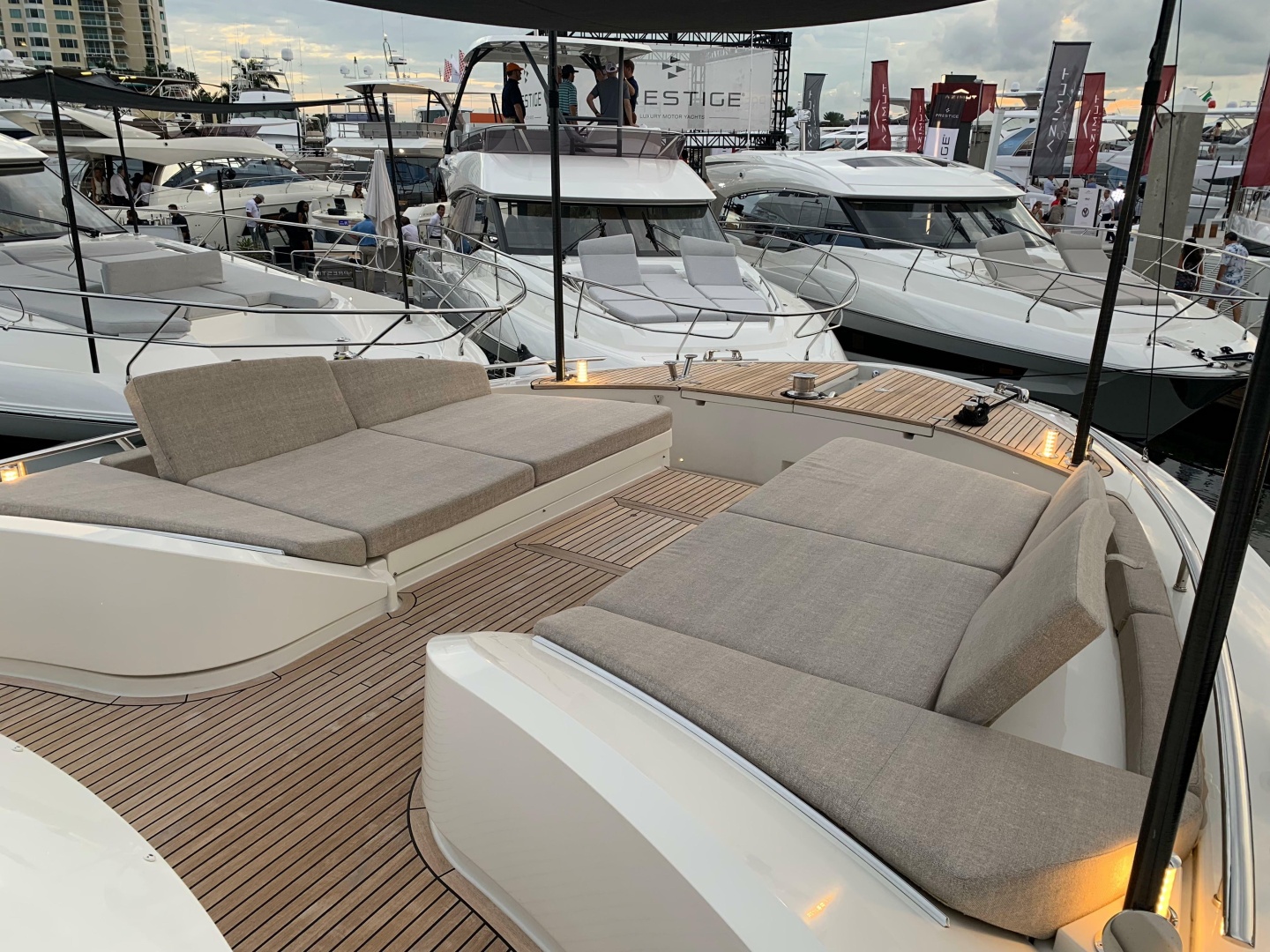 Monte Carlo Yachts-MCY 65 2018-Remedy Fort Lauderdale-Florida-United States-6048092 | Thumbnail