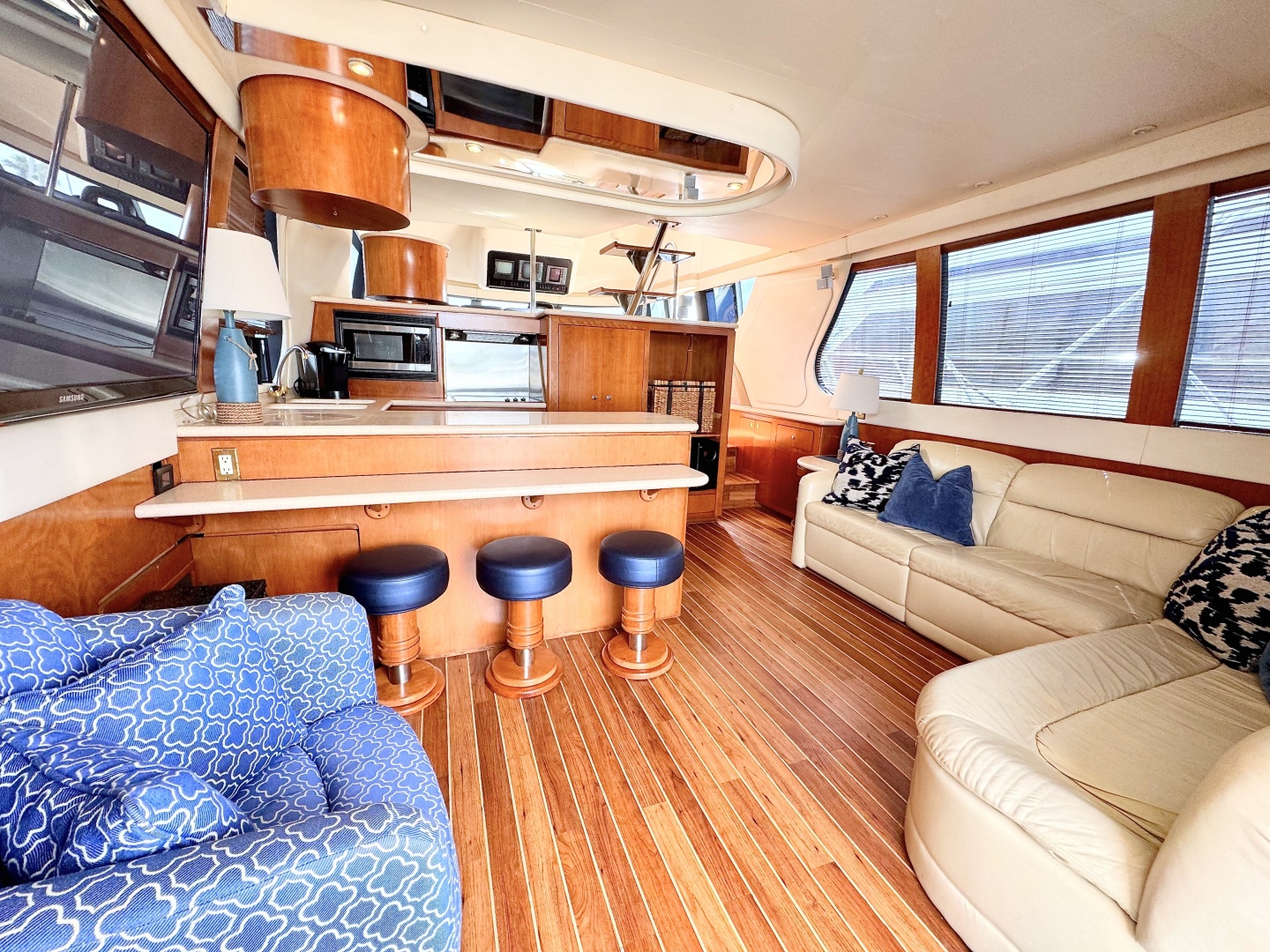 Carver-Voyager 530 1998 -Shalimar-Florida-United States-Carver Voyager 530 -6050012 | Thumbnail