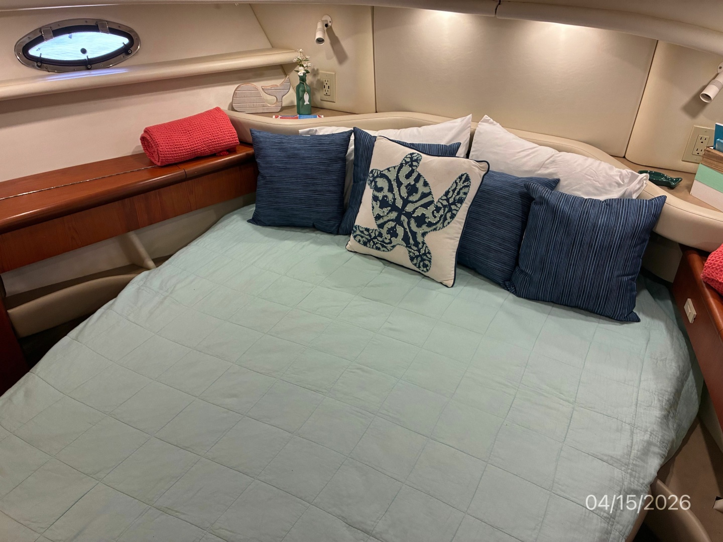 Maxum-4100 SCA 1998-Knot Complaining Daytona Beach-Florida-United States-41 Maxum VIP Berth-6063767 | Thumbnail