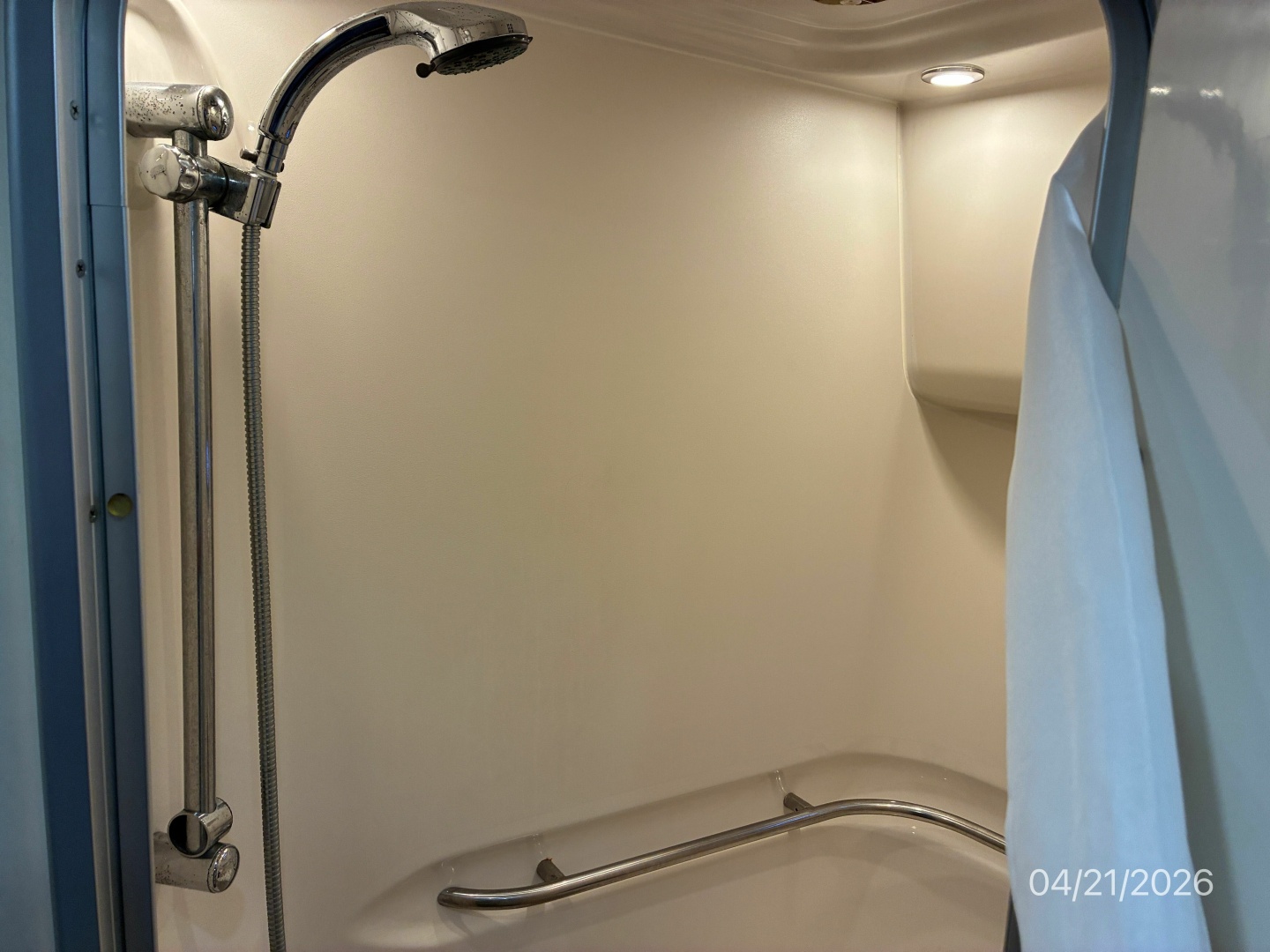 Maxum-4100 SCA 1998-Knot Complaining Daytona Beach-Florida-United States-41 Maxum Master Shower-6063769 | Thumbnail