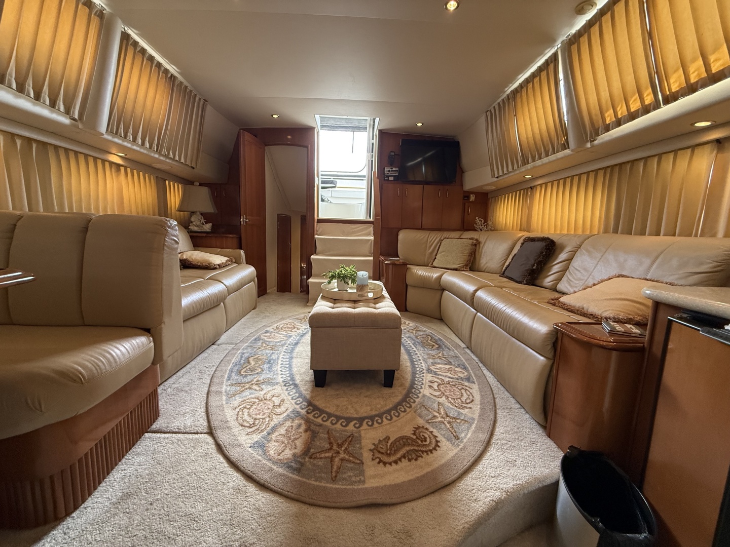 Carver-44 CMY 2006-Mist Approach St Petersburg-Florida-United States-6052211 | Thumbnail
