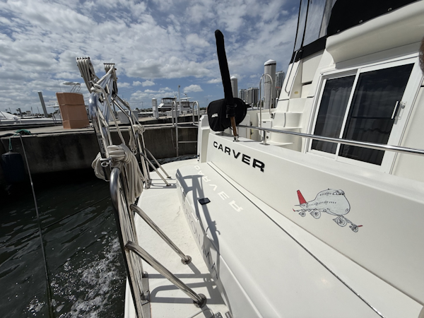 Carver-44 CMY 2006-Mist Approach St Petersburg-Florida-United States-6052514