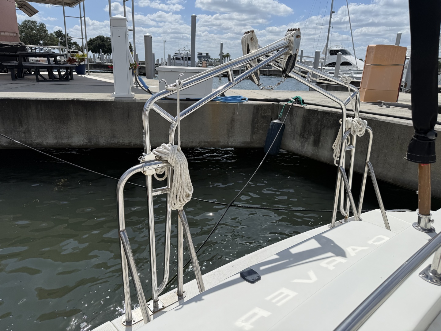 Carver-44 CMY 2006-Mist Approach St Petersburg-Florida-United States-6052508 | Thumbnail