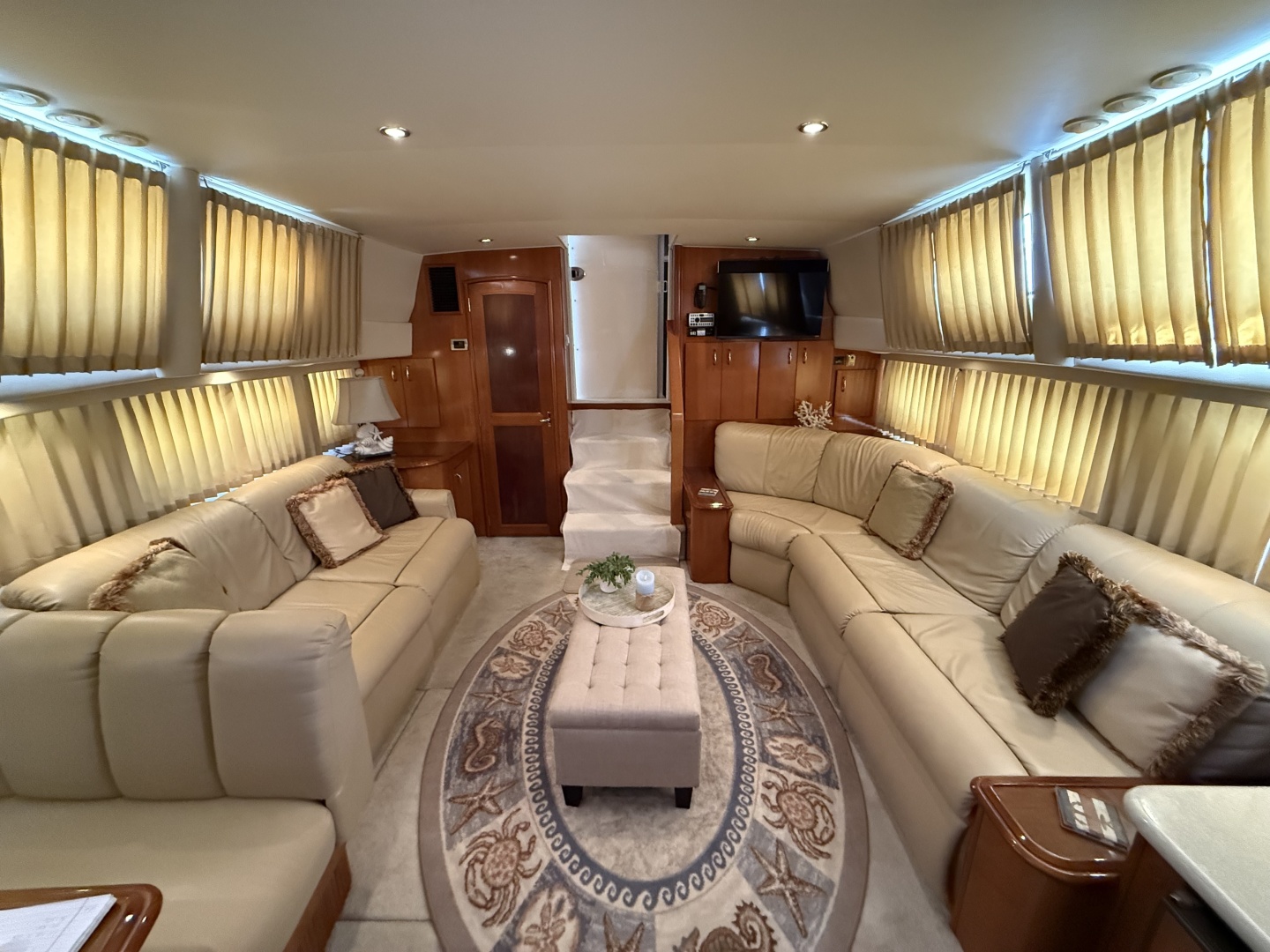 Carver-44 CMY 2006-Mist Approach St Petersburg-Florida-United States-6052206 | Thumbnail