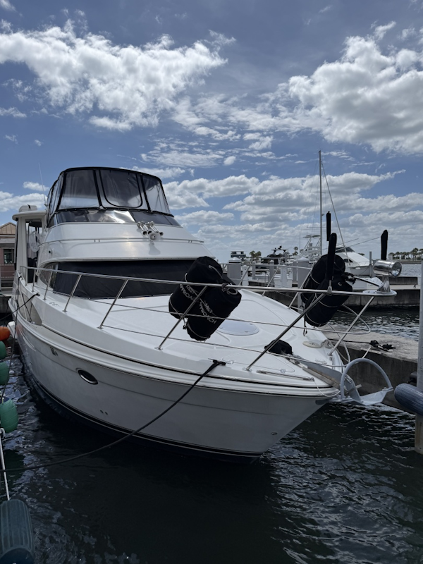 Carver-44 CMY 2006-Mist Approach St Petersburg-Florida-United States-6052655