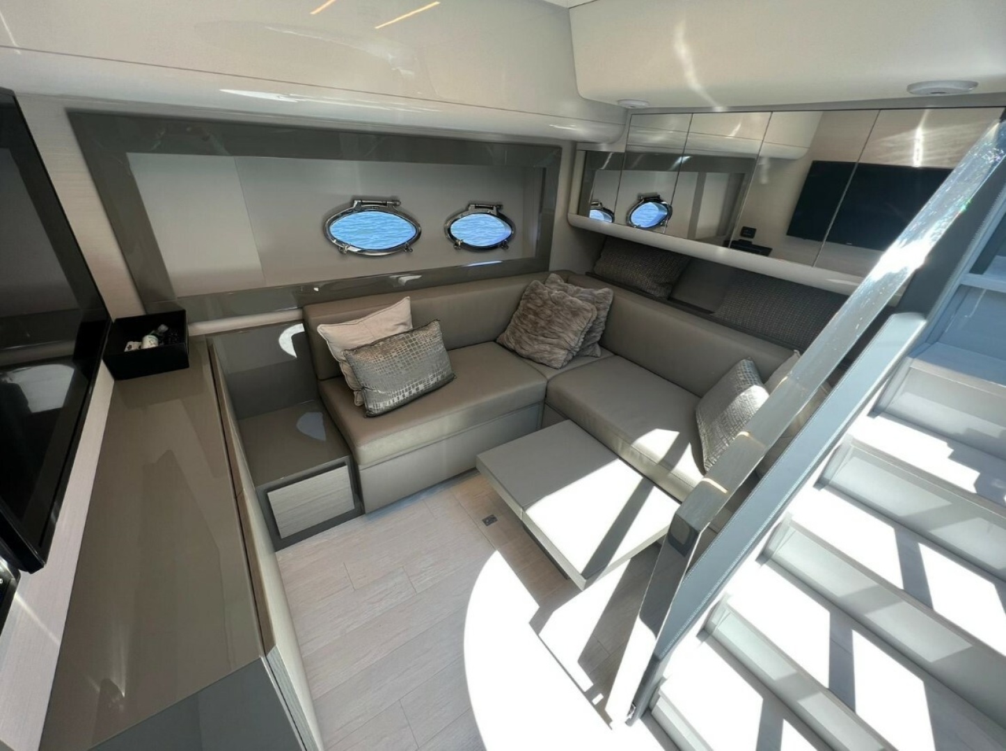Pershing 2018-BLUEPRINT Miami Beach-Florida-United States-6050039 | Thumbnail