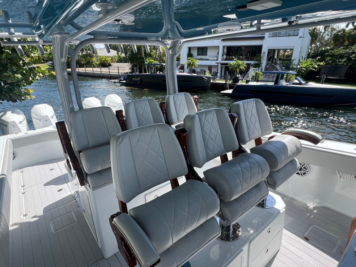 Freeman-42LR 2021-NOMAD Miami-Florida-United States-6050317 | Thumbnail