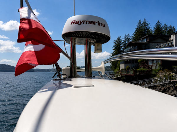 Azimut-Fly 62 2005-ALADDIN Vancouver-British Columbia-Canada-6105727