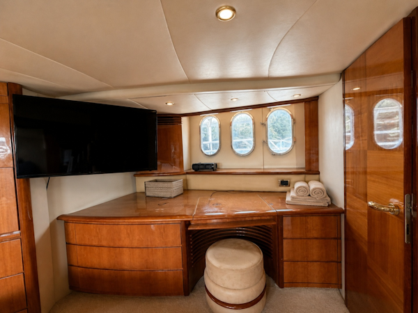 Azimut-Fly 62 2005-ALADDIN Vancouver-British Columbia-Canada-6105662