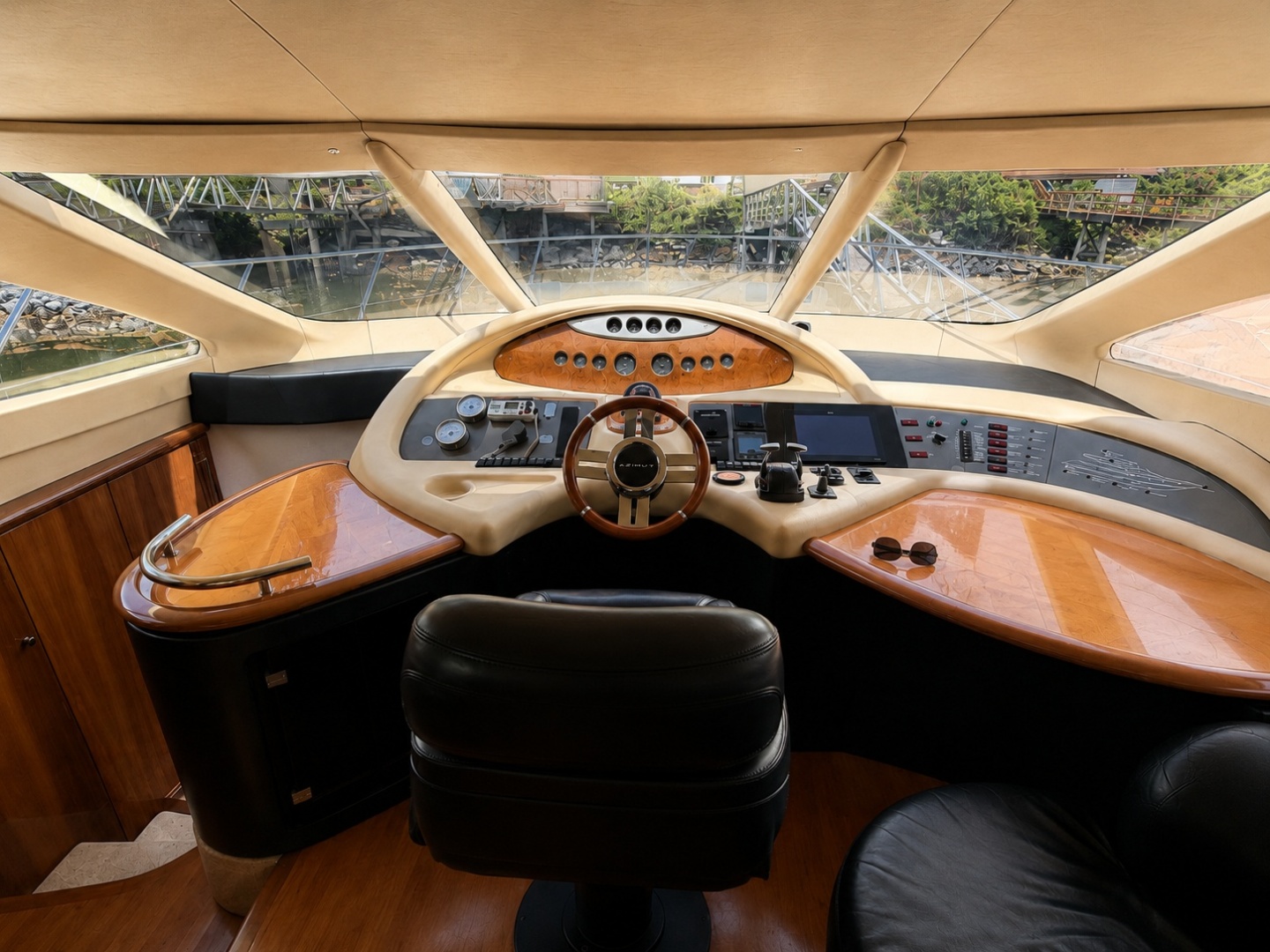 Azimut-Fly 62 2005-ALADDIN Vancouver-British Columbia-Canada-6105687 | Thumbnail
