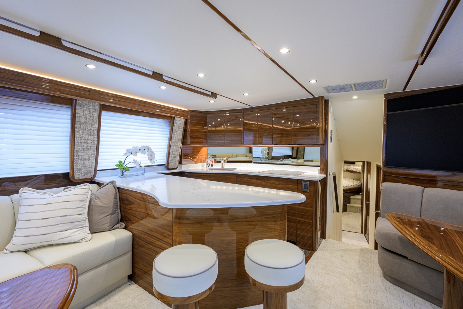 Viking-54 Convertible 2024-Dog House Boca Raton-Florida-United States-Viking 54  Dog House  Dinette-6053610 | Thumbnail