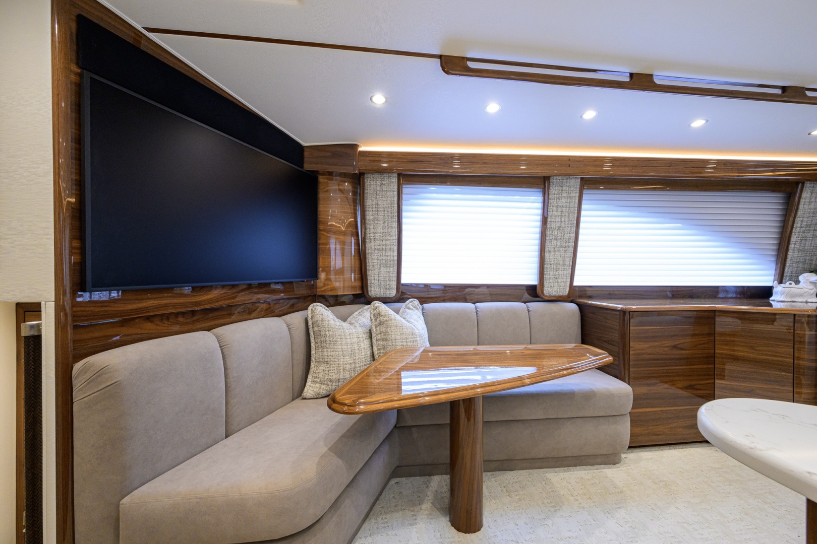 Viking-54 Convertible 2024-Dog House Boca Raton-Florida-United States-Viking 54  Dog House  Dinette-6053609 | Thumbnail