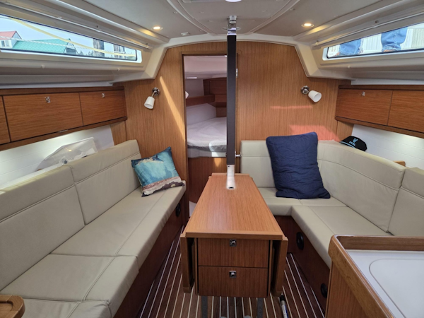 Bavaria-Cruiser 34 2021-Skal Bremerton-Washington-United States-Bavaria Cruiser 34 salon looking forward-6051070