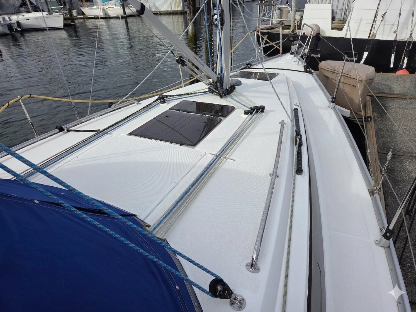 Bavaria-Cruiser 34 2021-Skal Bremerton-Washington-United States-Bavaria Cruiser 34 foredeck-6051059 | Thumbnail