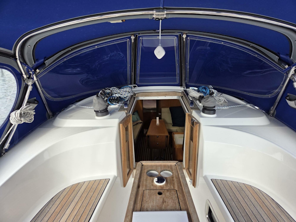 Bavaria-Cruiser 34 2021-Skal Bremerton-Washington-United States-Cockpit looking toward companionway-6051071