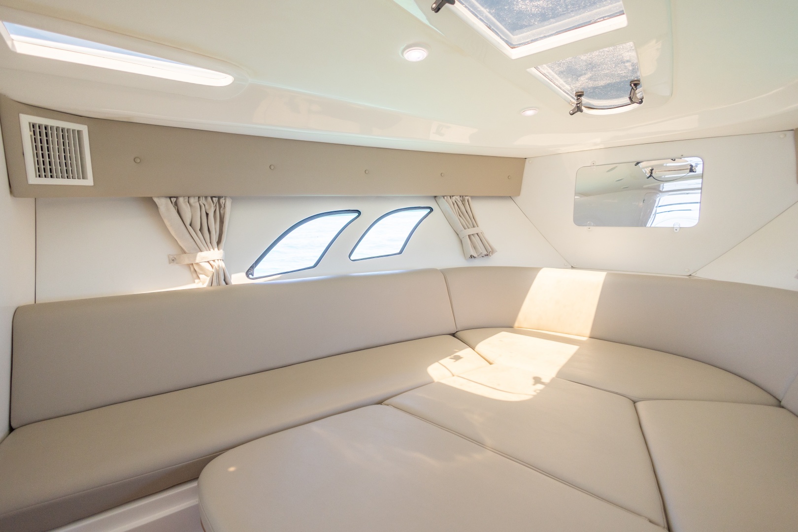 Intrepid-400 Cuddy 2014 -Miami-Florida-United States-6067133 | Thumbnail