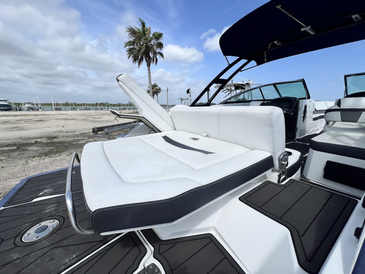 Monterey-268SS 2015-Blue Bayou Daytona Beach-Florida-United States-6286024 | Thumbnail