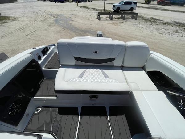 Monterey-268SS 2015-Blue Bayou Daytona Beach-Florida-United States-6054256