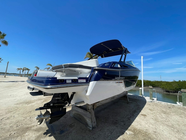 Monterey-268SS 2015-Blue Bayou Daytona Beach-Florida-United States-6054251
