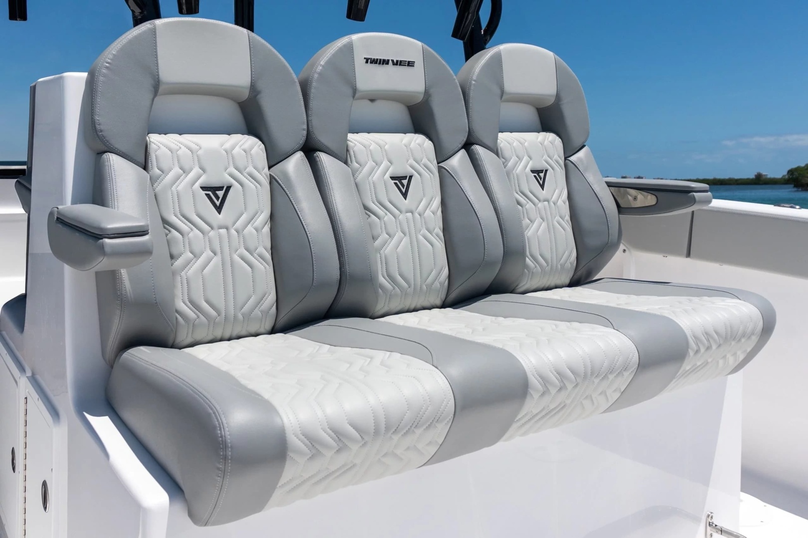 Twin Vee-340 GFX CC 2026 -Fort Lauderdale-Florida-United States-6051886 | Thumbnail
