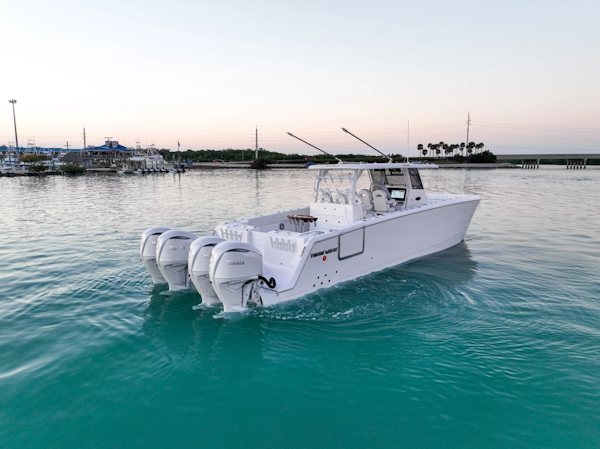Twin Vee-400 GFX2 CC 2026 -Fort Lauderdale-Florida-United States-6051933