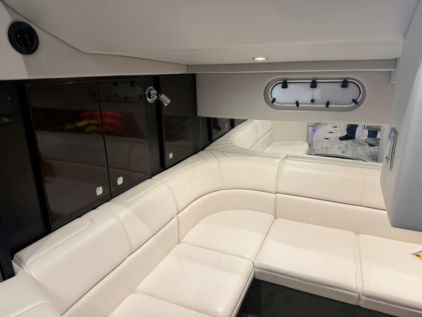 Formula-34 Performance Cruiser 2020-CLAIR DE LUNE Old Saybrook-Connecticut-United States-Formula 34 CLAIR DE LUNE  Salon Seating-6062163 | Thumbnail