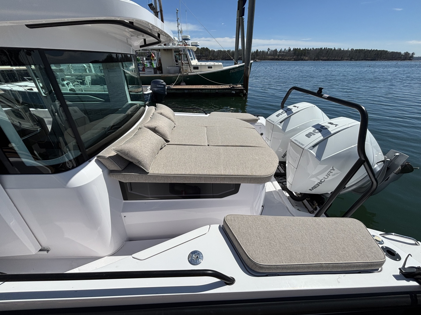 Axopar-37XC Cross Cabin 2023-OHANA Freeport-Maine-United States-6052228 | Thumbnail