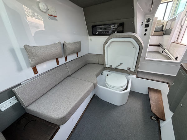 Axopar-37XC Cross Cabin 2023-OHANA Freeport-Maine-United States-6052237