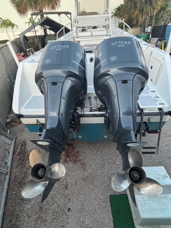 Boston Whaler-26 Outrage 2001 -Riviera Beach -Florida-United States-6077071