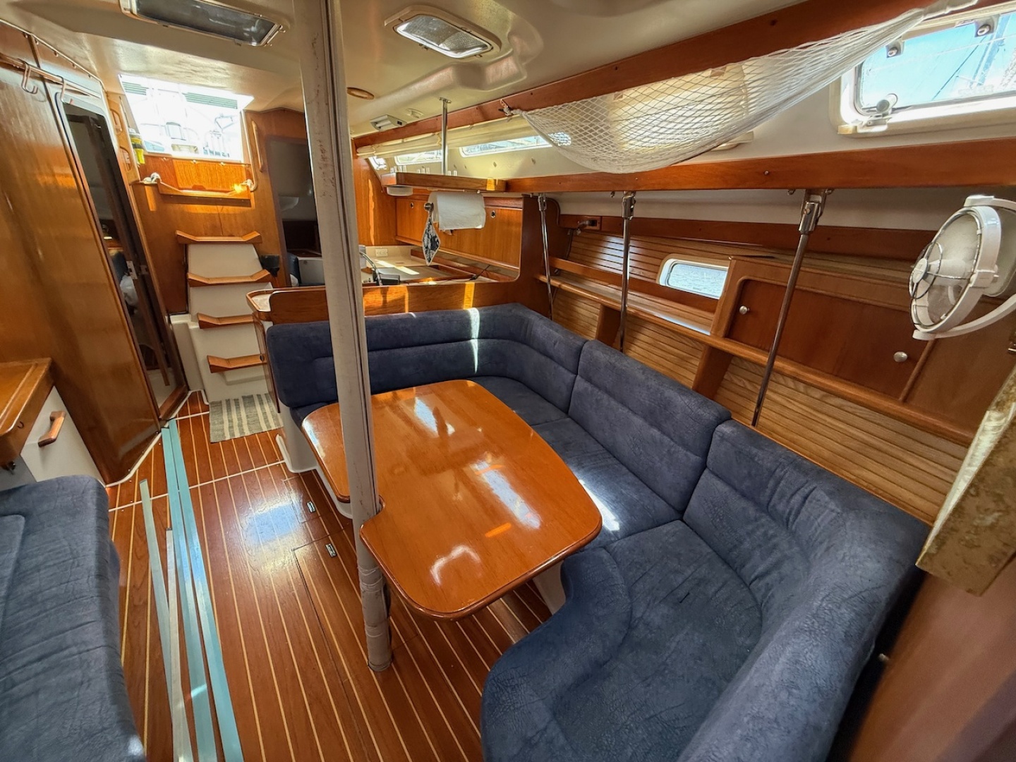 Catalina-380 1998-Liahona Charleston-South Carolina-United States-6052357 | Thumbnail