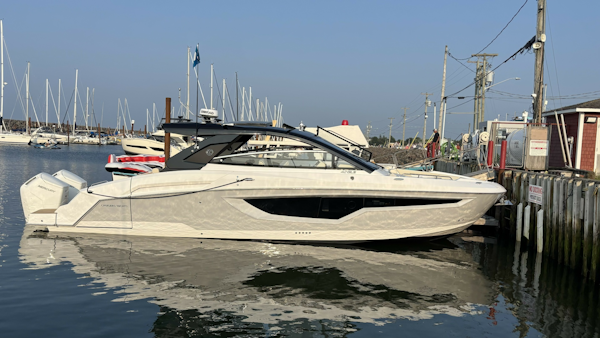 Cruisers Yachts-42 GLS OB 2024 -Sag Harbor-New York-United States-6052732