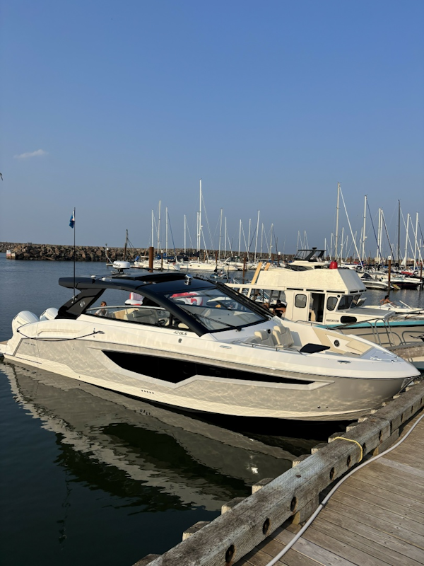 Cruisers Yachts-42 GLS OB 2024 -Sag Harbor-New York-United States-6052772