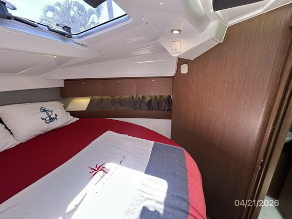 Jeanneau-895 2021-JennaDi Punta Gorda-Florida-United States-Jeanneau 895 master stateroom starboard-6052903
