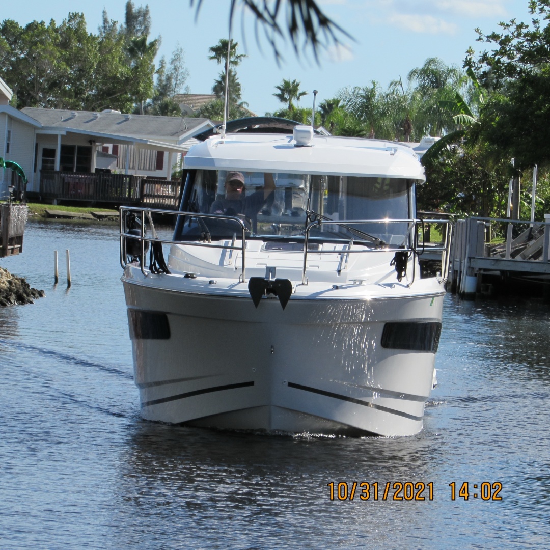 Jeanneau-895 2021-JennaDi Punta Gorda-Florida-United States-Jeanneau 895 forward profile-6052787 | Thumbnail