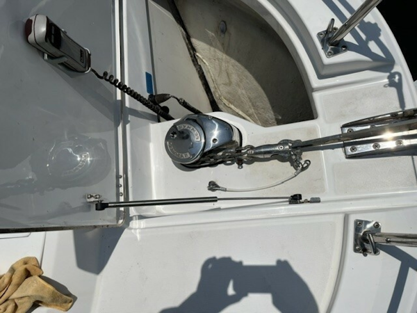 Jeanneau-895 2021-JennaDi Punta Gorda-Florida-United States-Jeanneau 895 anxchor windlass-6087164