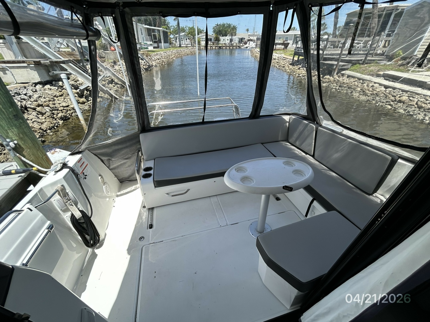 Jeanneau-895 2021-JennaDi Punta Gorda-Florida-United States-Jeanneau 895 cockpit aft-6052763 | Thumbnail
