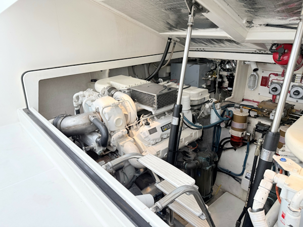 Cabo-Express 1999-SCREAMIN EAGLE Niantic-Connecticut-United States-Cabo 35 SCREAMIN EAGLE  Engine-6079614