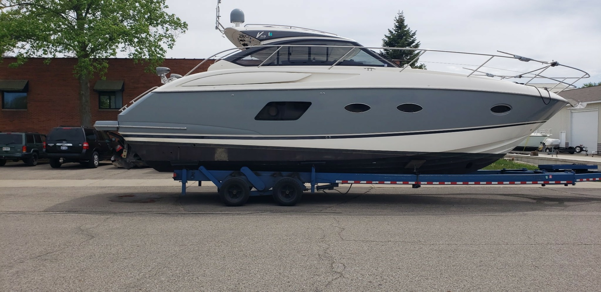 Princess-V39 2013-HOBNOBBIN Holland-Michigan-United States-6052902 | Thumbnail